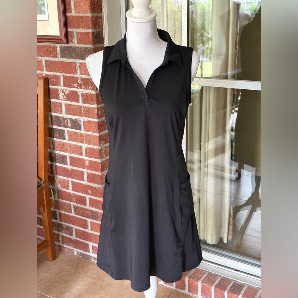 Hind active dress  size medium